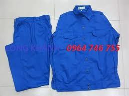 Cty Long Khánh Quần áo màu xanh công nhân